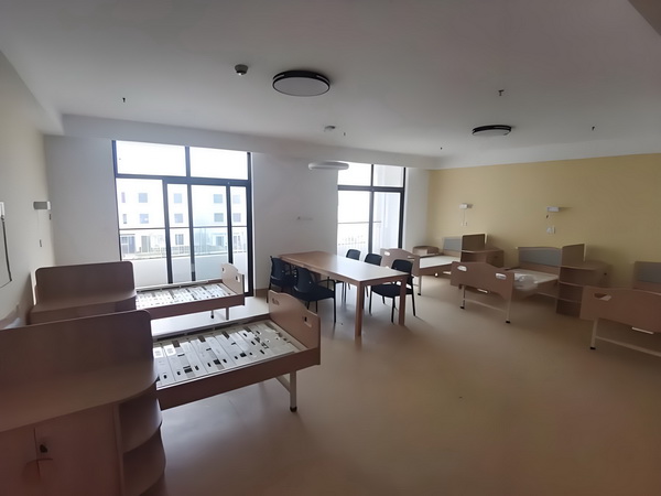 山盟为牢：独宠绝色嚣张妃